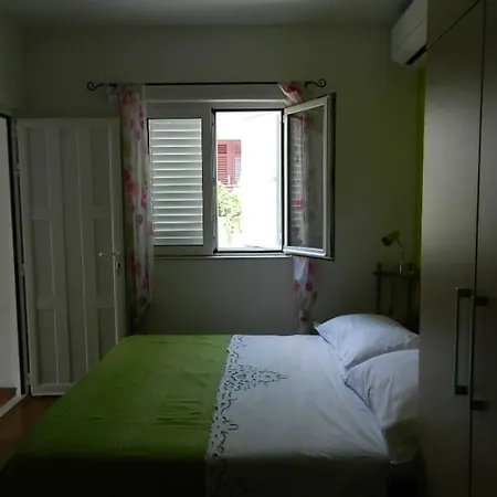 Mala Zelena Soba Appartement