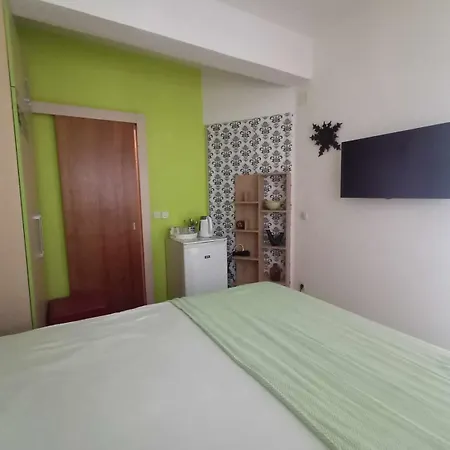 Mala Zelena Soba Appartement *