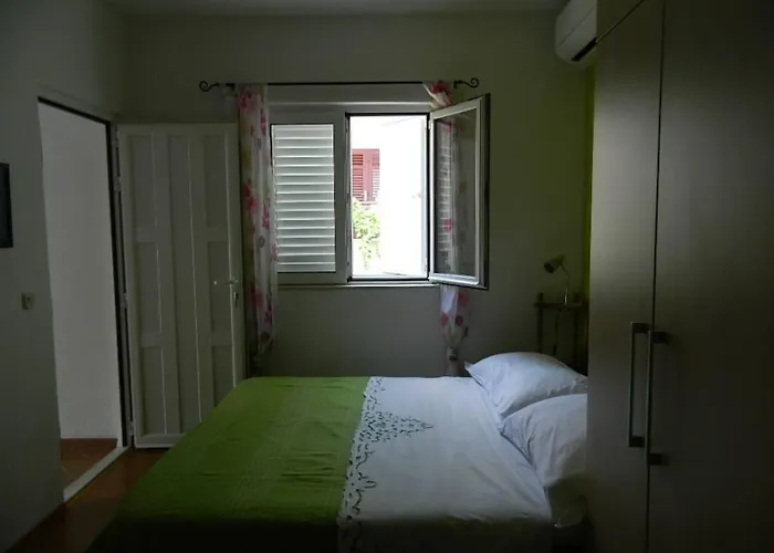 Mala Zelena Soba Apartamento